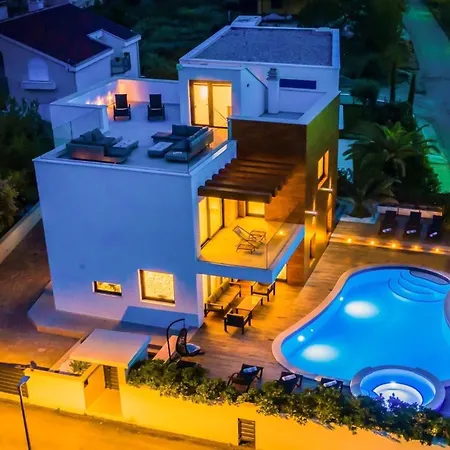 Villa Beautiful Tamaria With Heated Pool Zaton (Zadar)