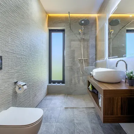 Beautiful Tamaria With Heated Pool *