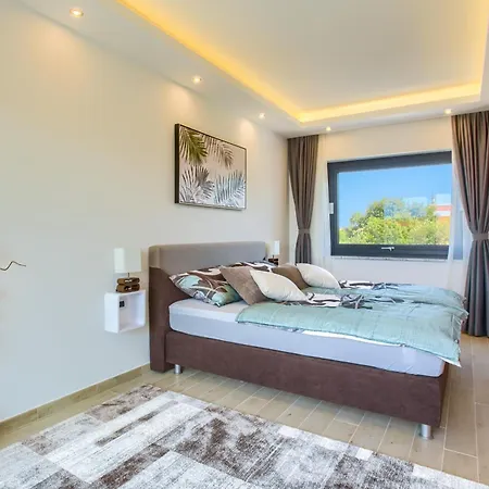 Villa Beautiful Tamaria With Heated Pool Zaton (Zadar)