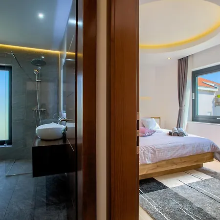 Beautiful Tamaria With Heated Pool *